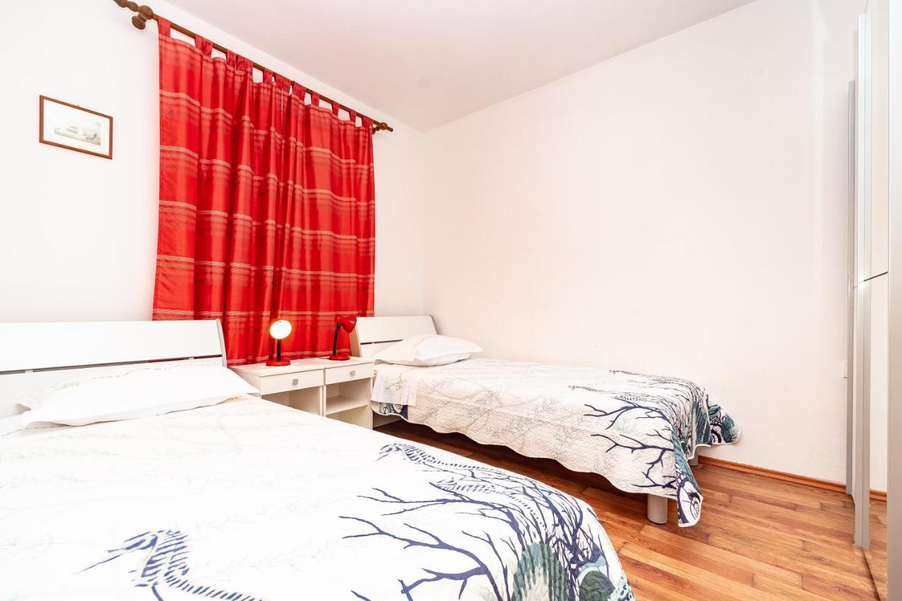 Apartments Peco Korčula Eksteriør bilde